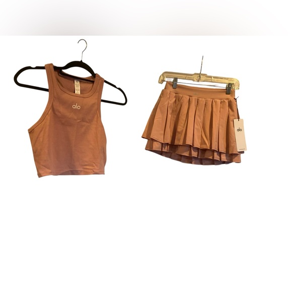 ALO Yoga Dresses & Skirts - NWT Alo Yoga skirt and tank set VINTAGE PINK Size M